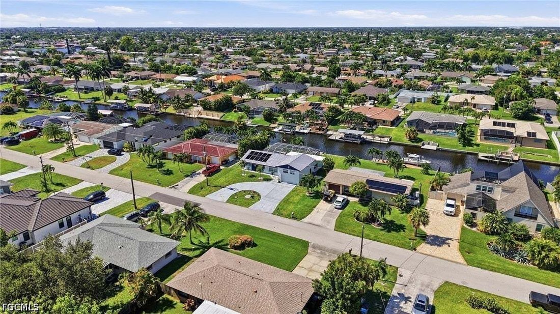 House in Cape Coral, Florida, United States 4 - 18705183