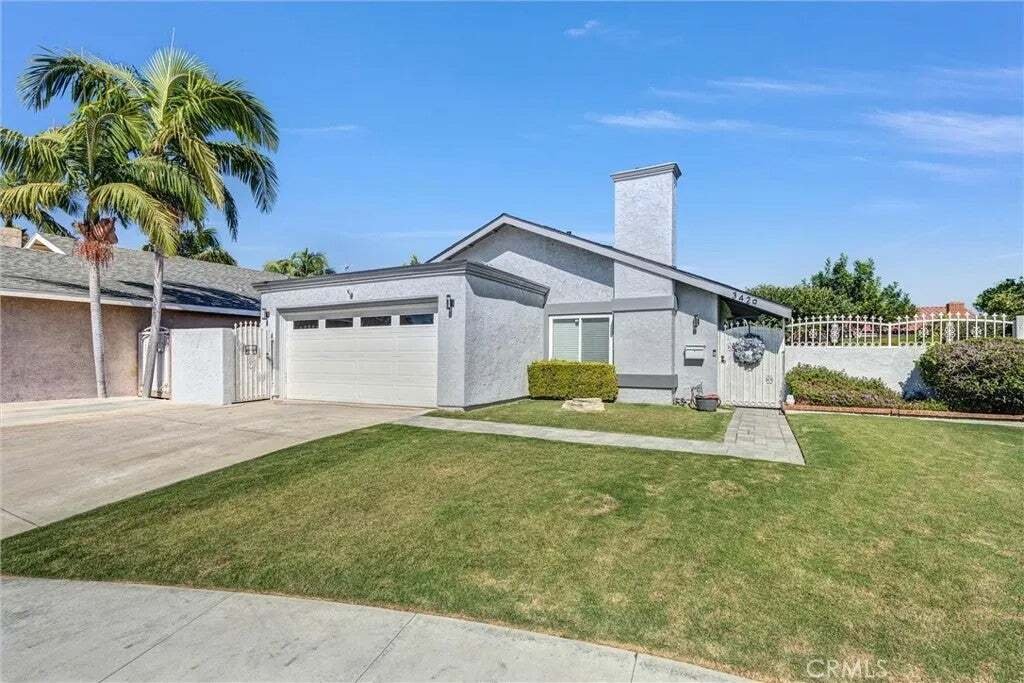 House in Santa Ana, California, United States 1 - 18705840