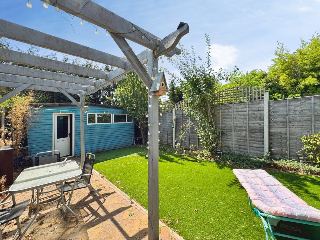 House in Barnet, England 1 - 18703226