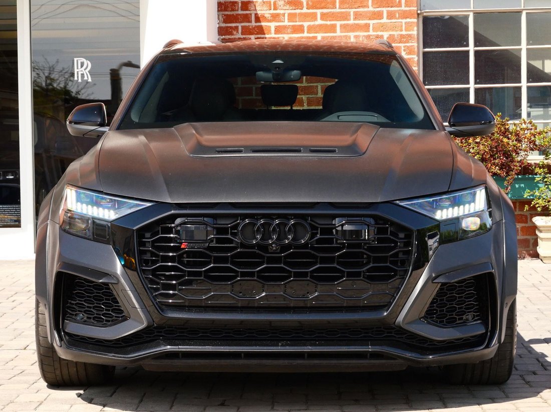 Suv in Beverly Hills, CA, United States 2 - 18709246