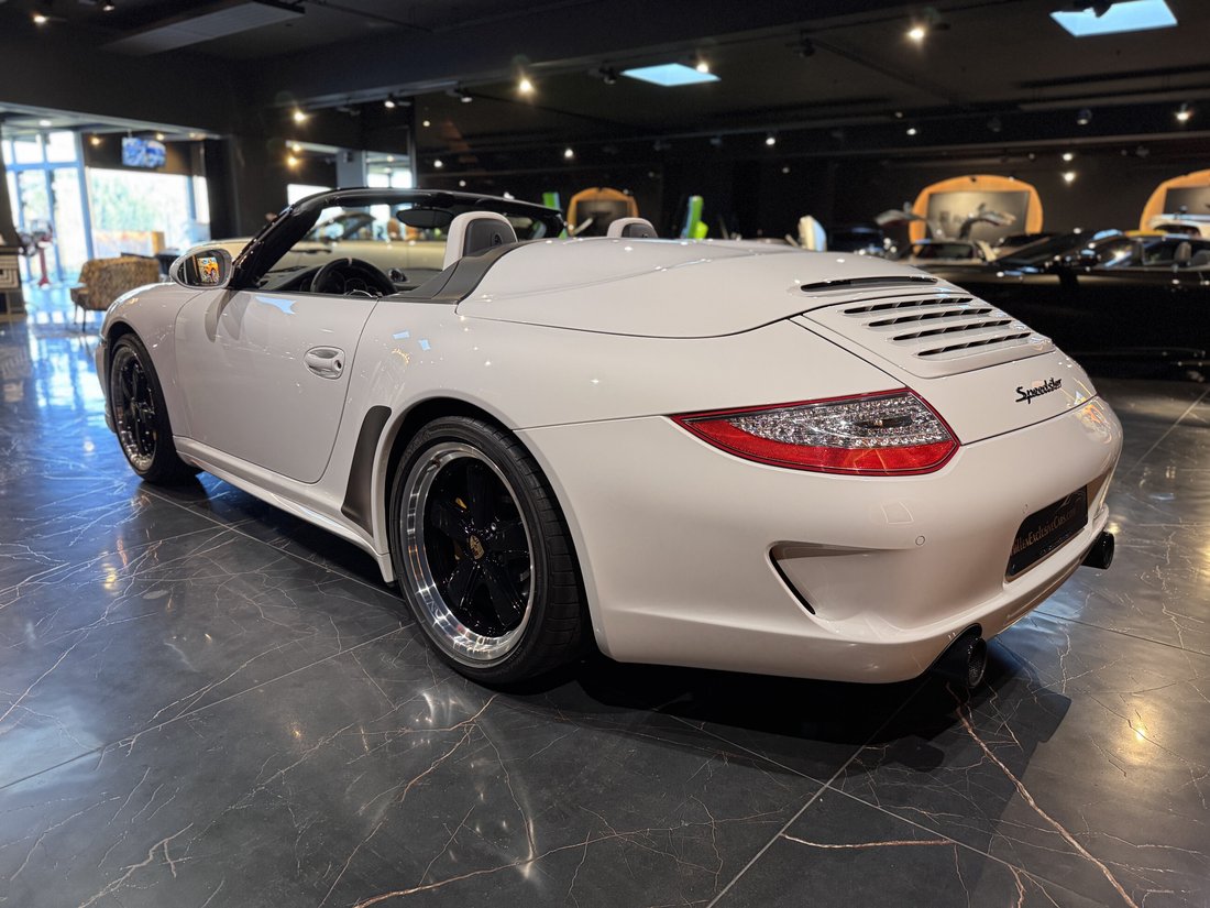 Cabriolet in Bleialf, Germany 2 - 18702699