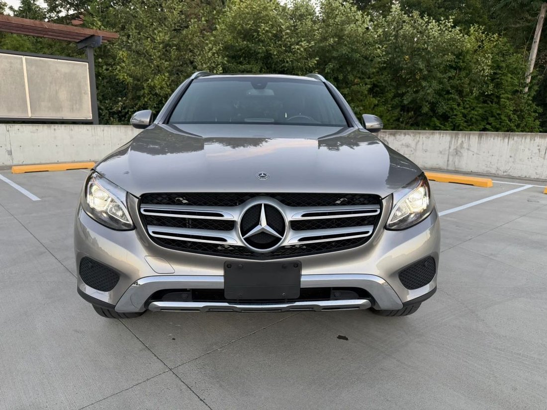 Suv in Bellevue, WA, United States 3 - 18713511