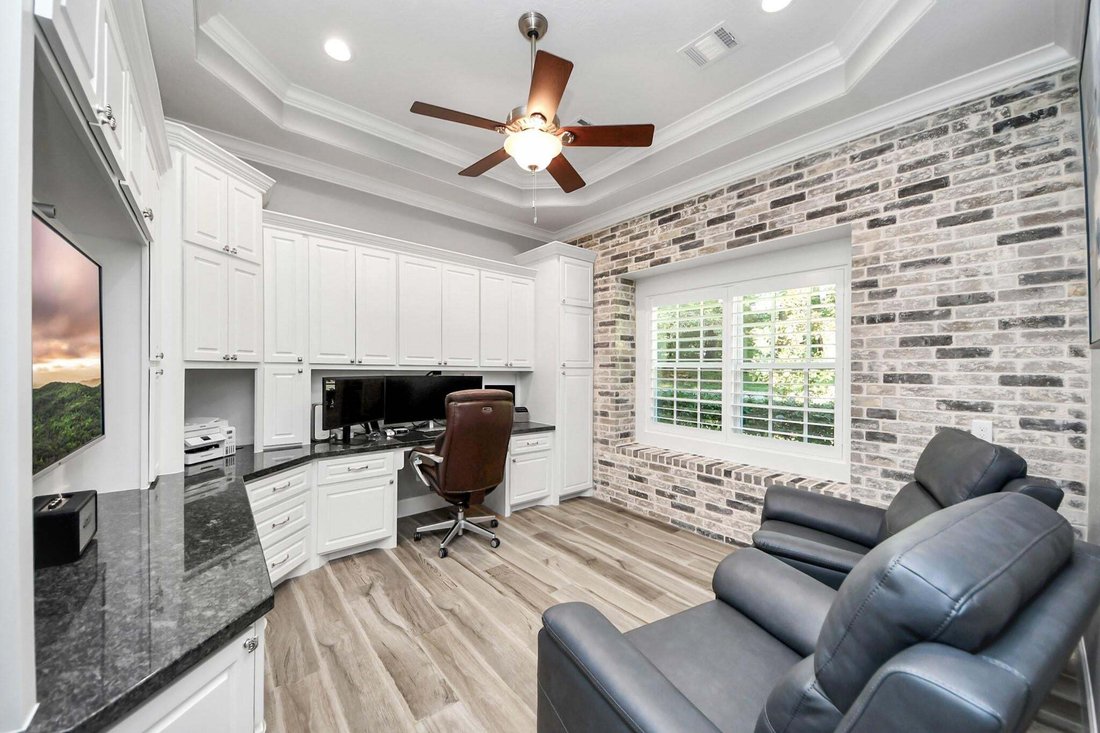 House in Conroe, Texas, United States 5 - 18706581