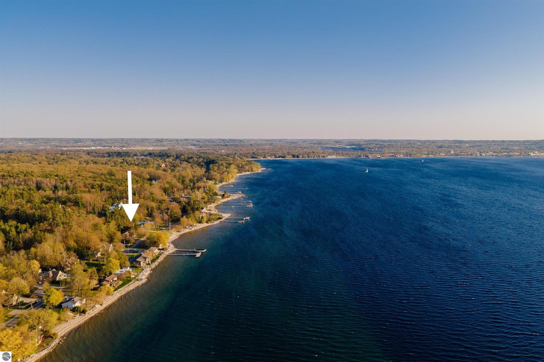 House in Traverse City, Michigan, United States 5 - 18708071