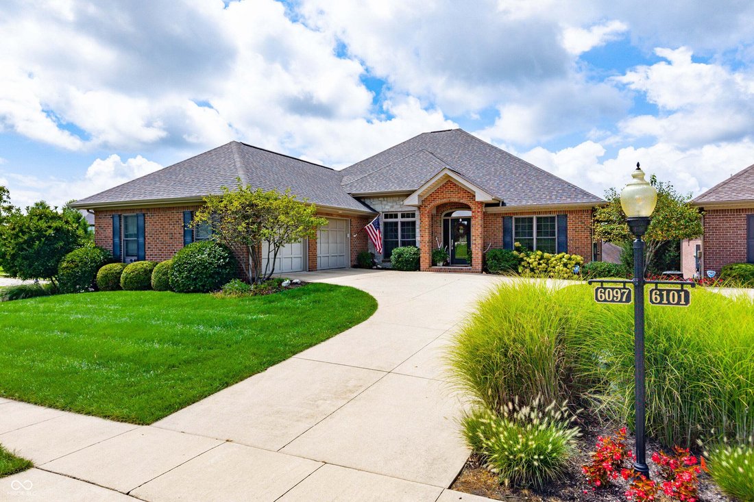 House in Columbus, Indiana, United States 1 - 18712981