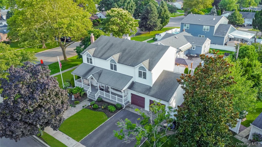 House in West Babylon, New York, United States 3 - 18704866