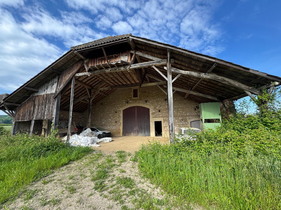 House in Allez-et-Cazeneuve, Nouvelle-Aquitaine, France 3 - 18713624