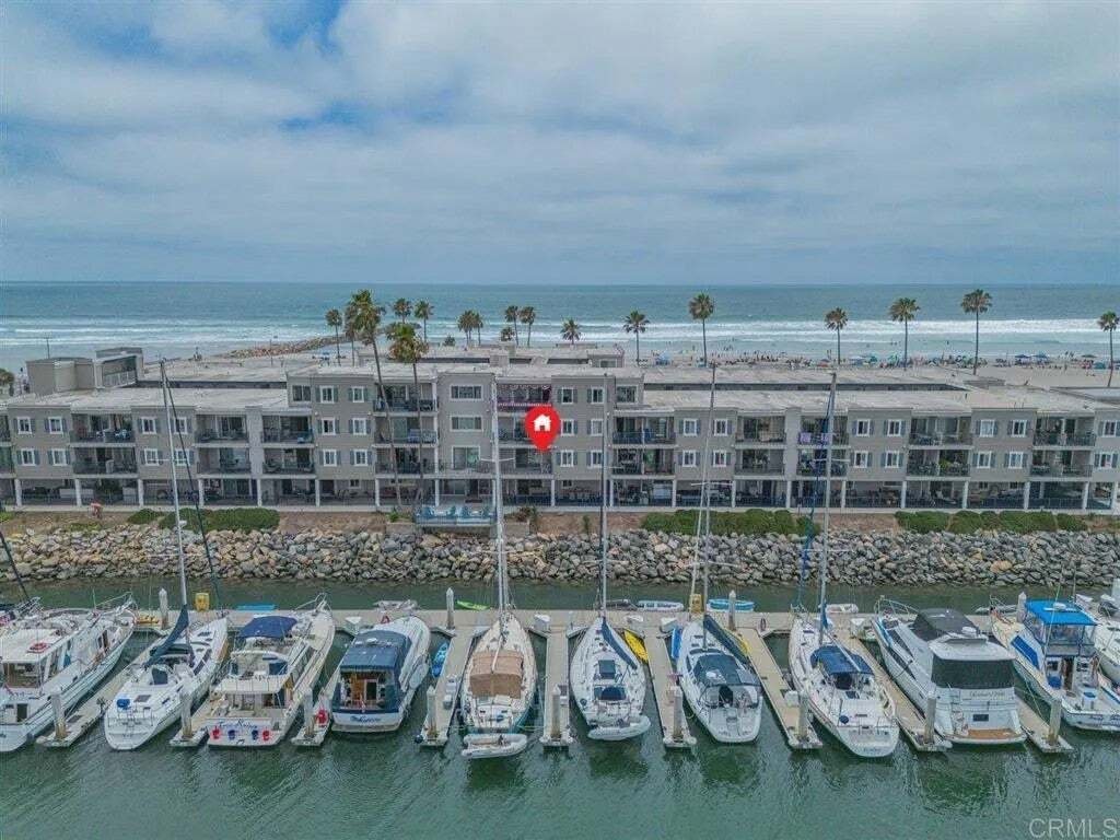 Condo in Oceanside, California, United States 5 - 18708623