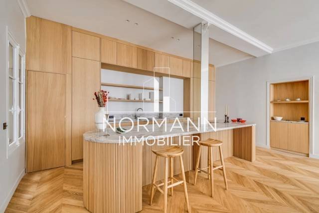 Apartment in Lorette-Martyrs, Paris 9e Arrondissement, Paris 5 - 18223027