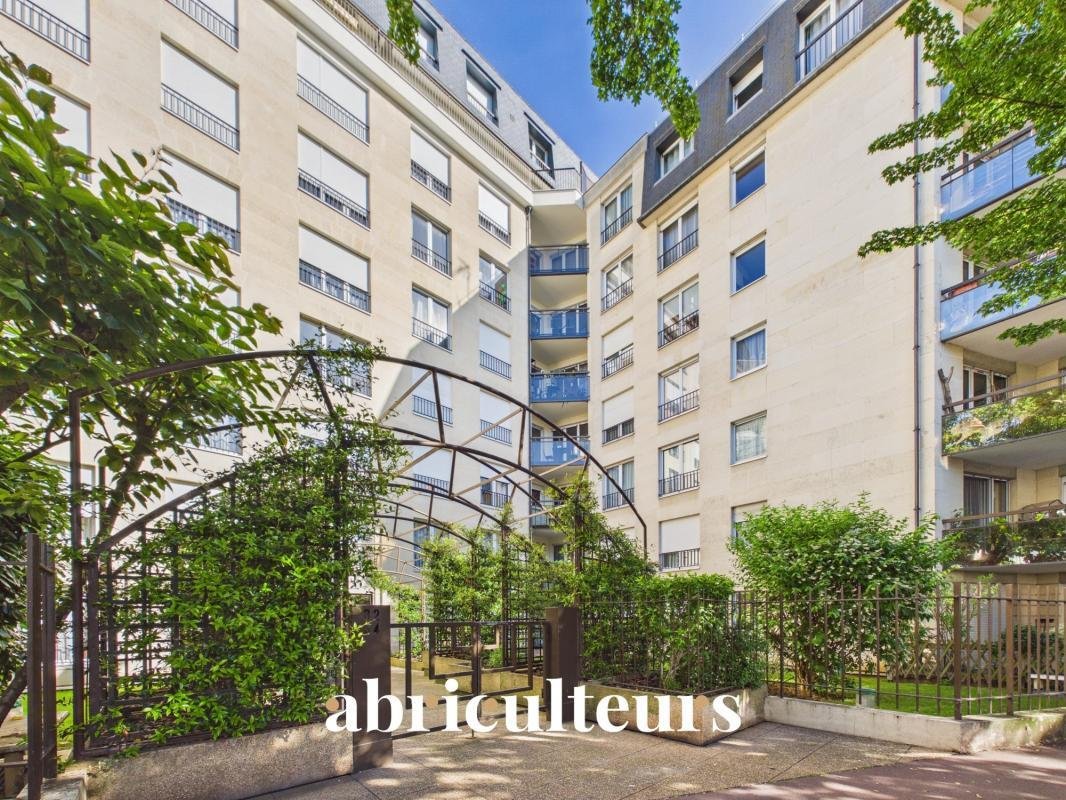 Apartment in Bordeaux Victor Hugo, Charenton-le-Pont, France 1 - 18704985