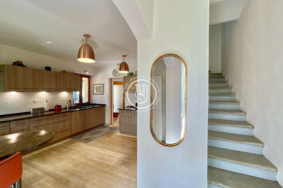 Villa in Uzès, Occitania, France 5 - 18703930