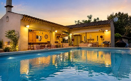 House in Alleins, Provence-Alpes-Côte d'Azur, France 1