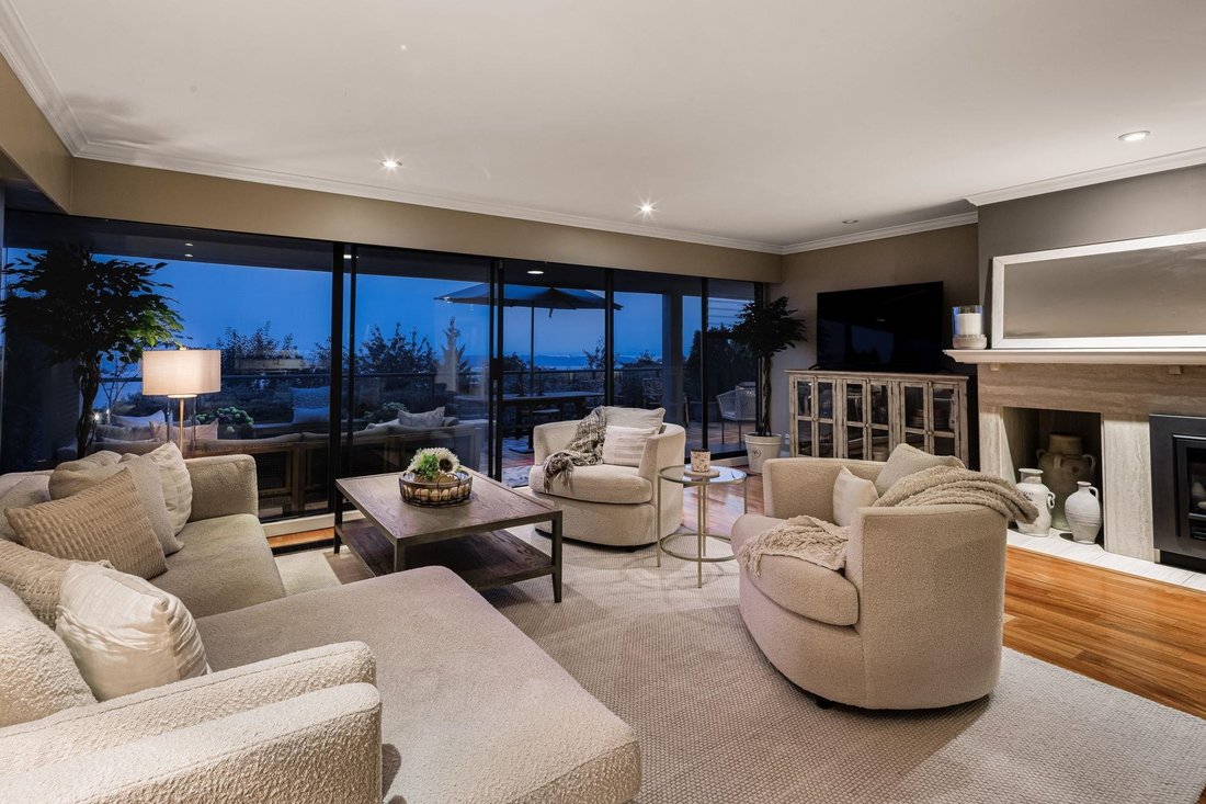 House in West Vancouver, British Columbia, Canada 3 - 18708210
