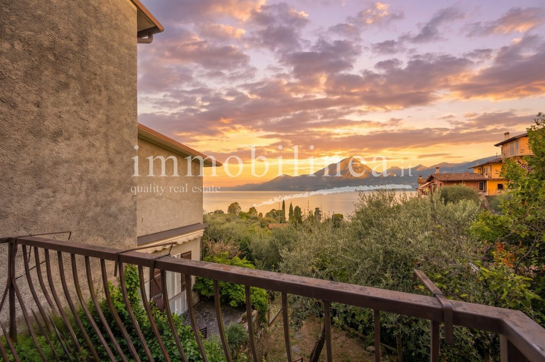 Country House in Torri del Benaco, Veneto, Italy 1 - 18701481