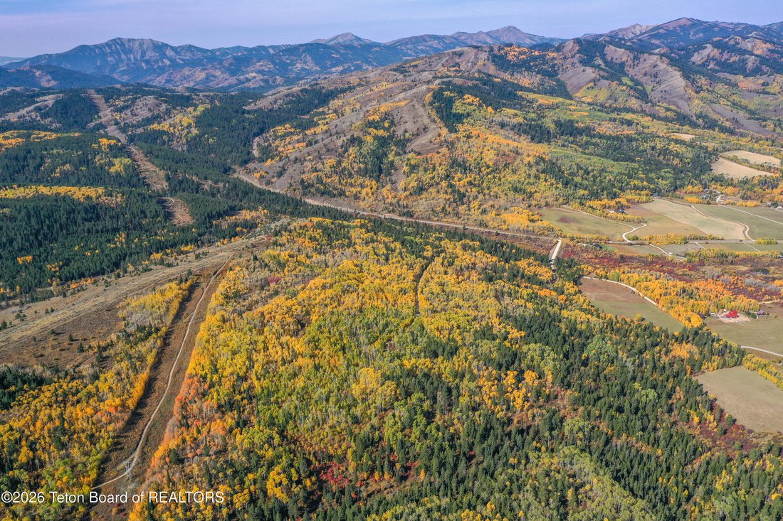 Land in Victor, Idaho, United States 1 - 18706476