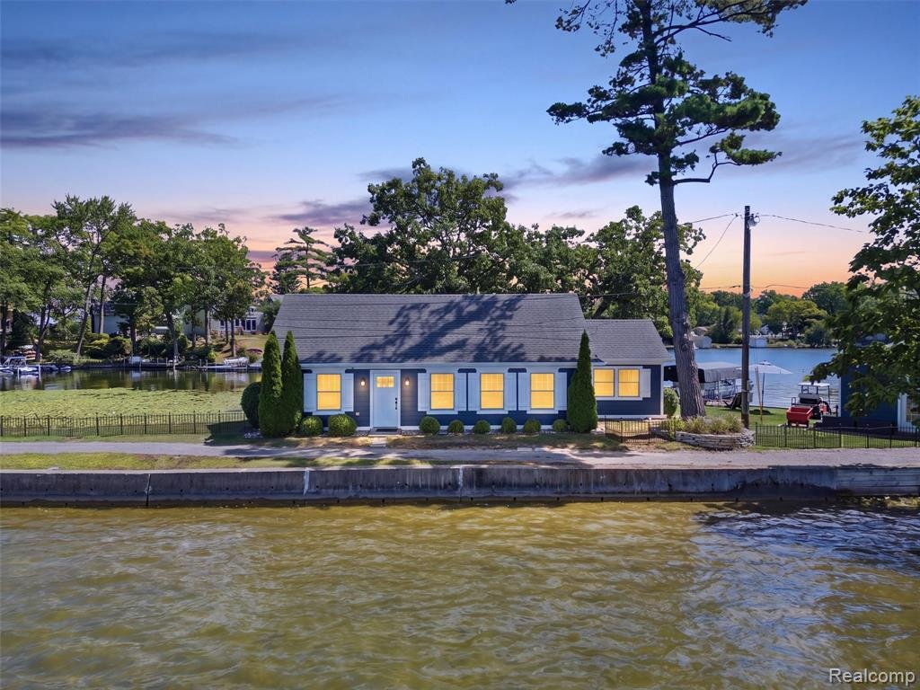 House in Orion charter Township, Michigan, United States 1 - 18705249