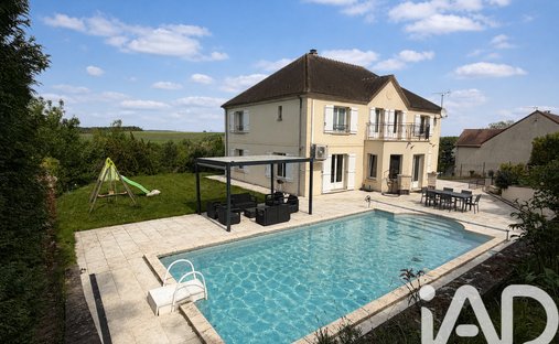 House in Coteau Vexin, Meulan-en-Yvelines, France 1