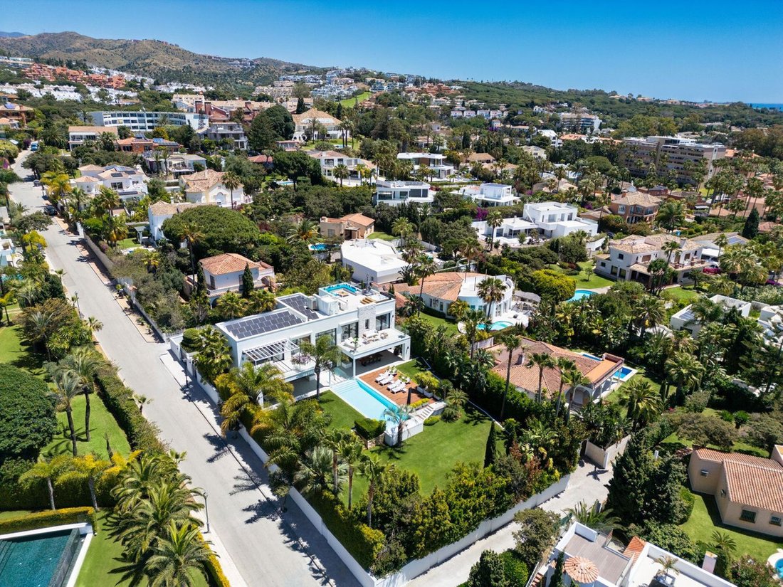 Villa in Elviria-Cabopino, Marbella, Spain 4 - 18708959