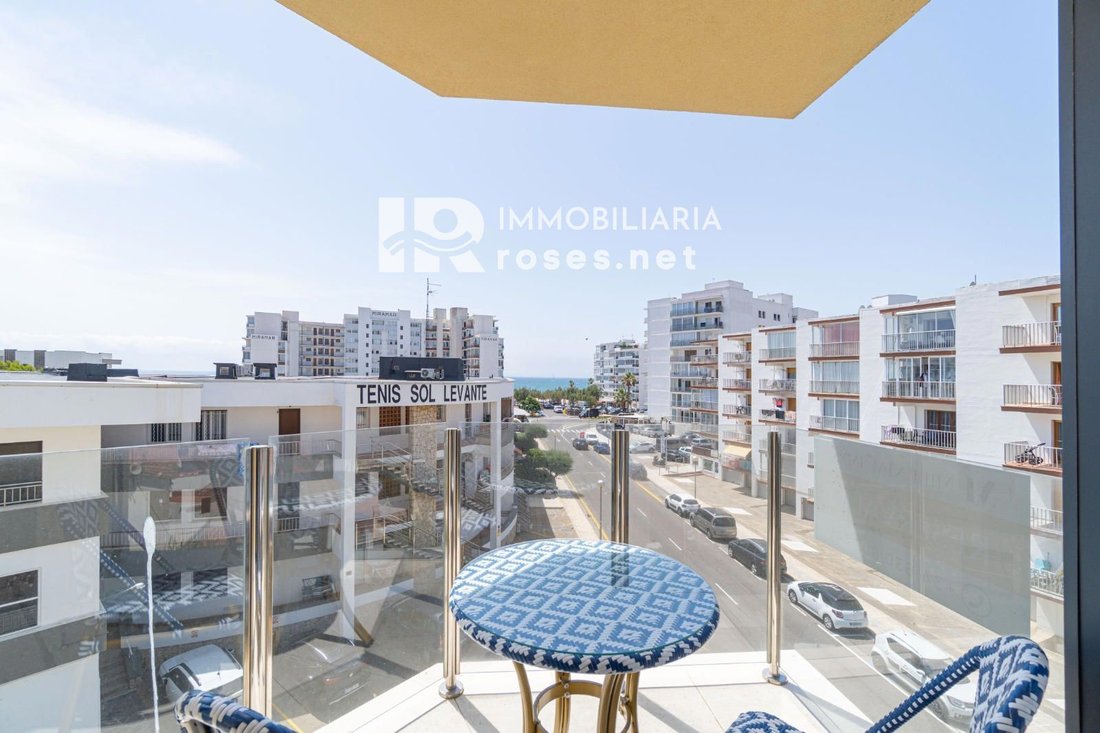 Apartment in Roses, Catalonia, Spain 2 - 18714045