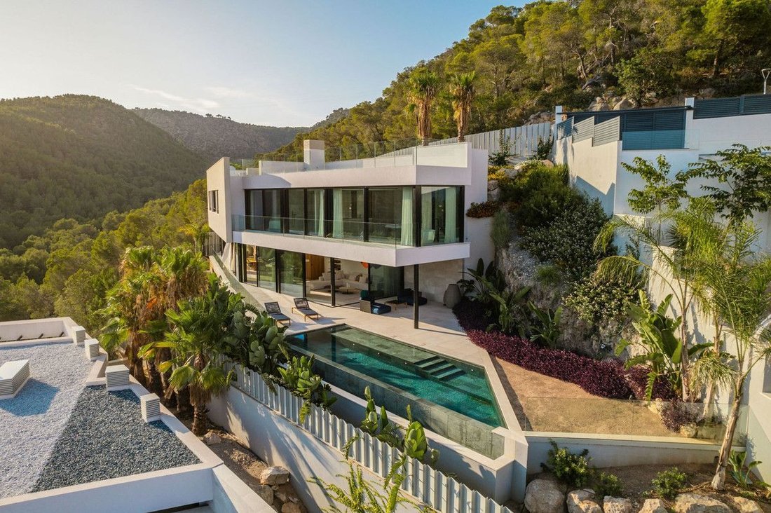 Villa in Calvia, Balearic Islands, Spain 1 - 18713558