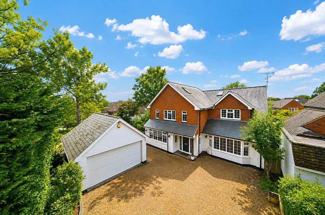 Casa a Hook Heath, Woking, Inghilterra 1 - 17485751