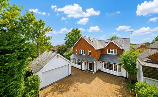 Haus in Hook Heath, Woking, England 1
