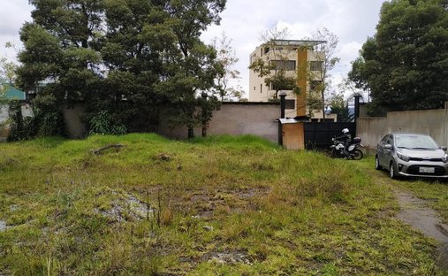 Terreno en Quito, Pichincha, Ecuador 1