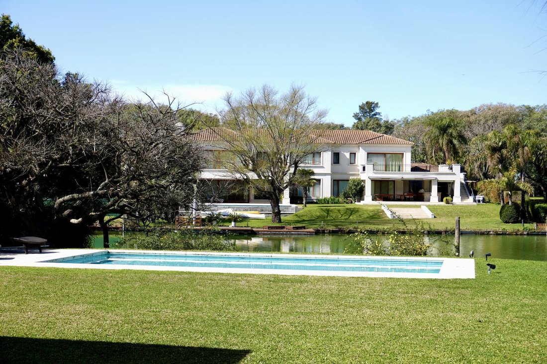 House in Tigre, Buenos Aires Province, Argentina 2 - 18710959