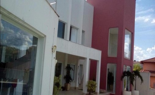 House in Vilagge Capricio, State of São Paulo, Brazil 1