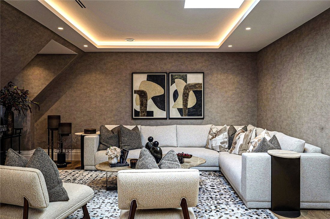 Apartment in Ducks Hill, Hillingdon, England 3 - 18710342