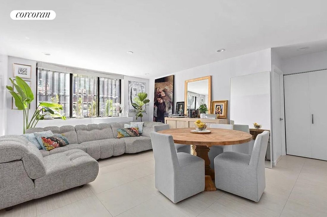 Condo in New York, New York, United States 1 - 18702747