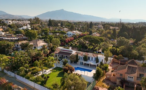 Villa in Guadalmina Baja, San Pedro de Alcantara, Spain 1