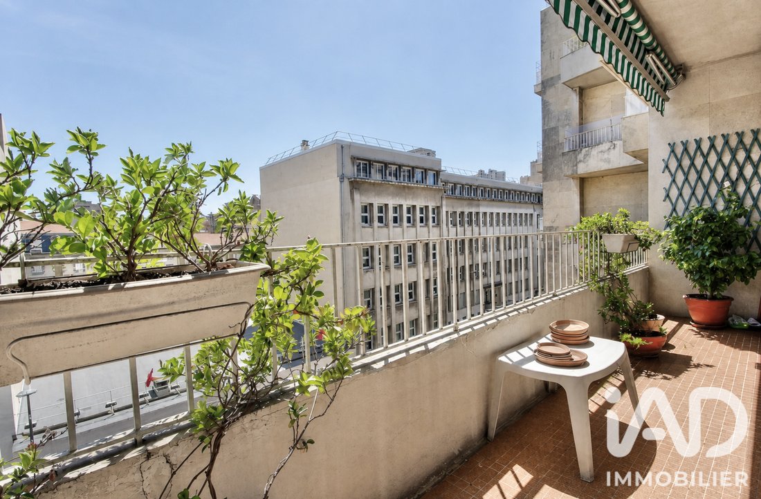 Apartment in Périer, 8e Arrondissement, Marseille 2 - 18710029