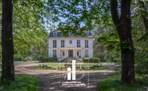 Estate in Fontainebleau, Ile-de-France, France 1