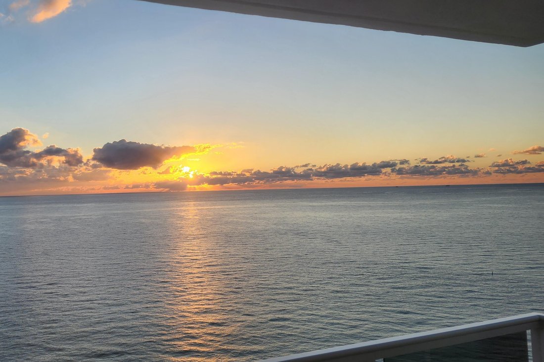 Condo in Fort Lauderdale, Florida, United States 2 - 18713106