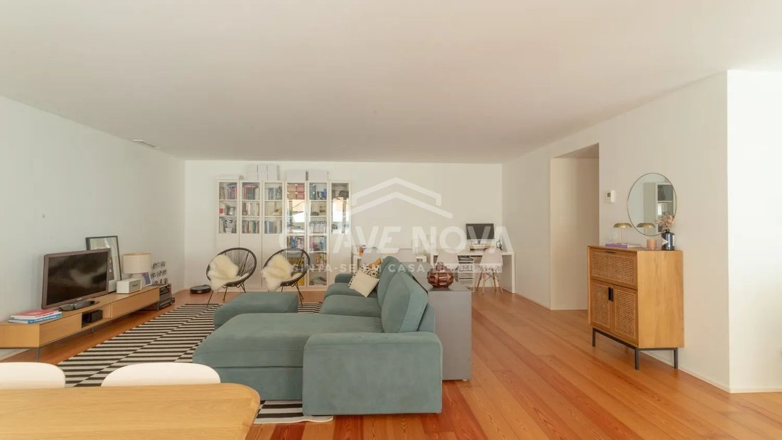 Apartment in Matosinhos e Leca da Palmeira, Porto District, Portugal 1 - 18579223