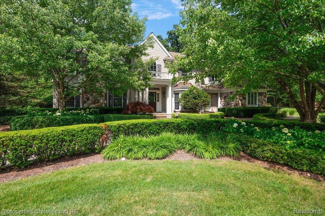 House in Bloomfield Hills, Michigan, United States 1 - 18709332
