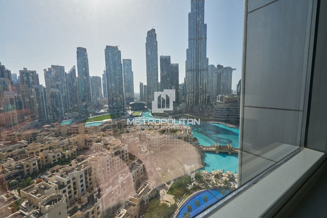 Apartment in Burj Khalifa Lake, Downtown Dubai, Dubai 1 - 18704550