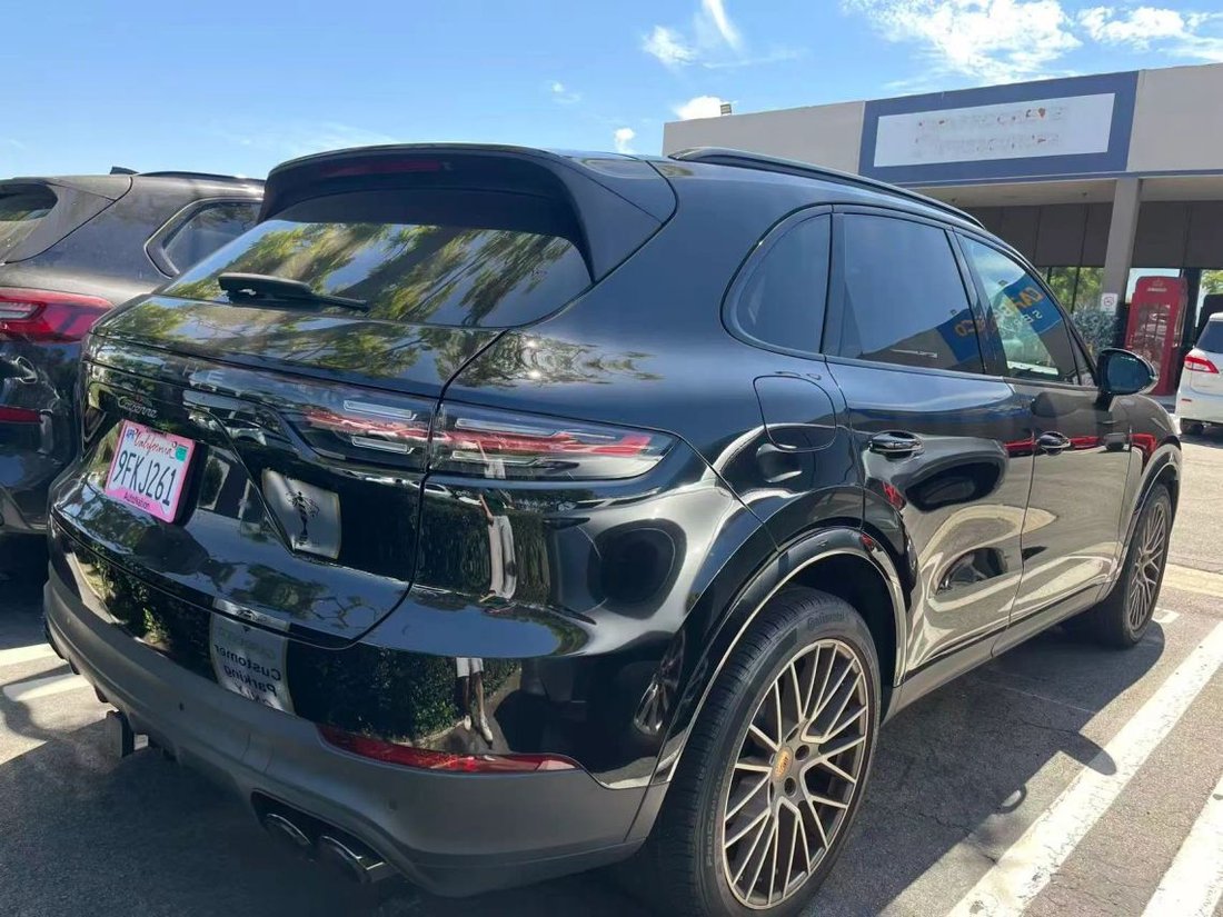 Suv in Costa Mesa, CA, United States 2 - 18707519