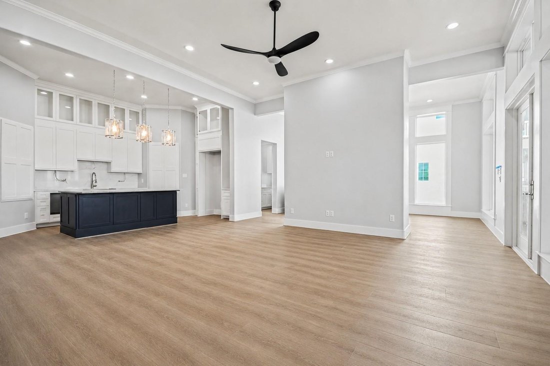 House in Galveston, Texas, United States 2 - 16510274