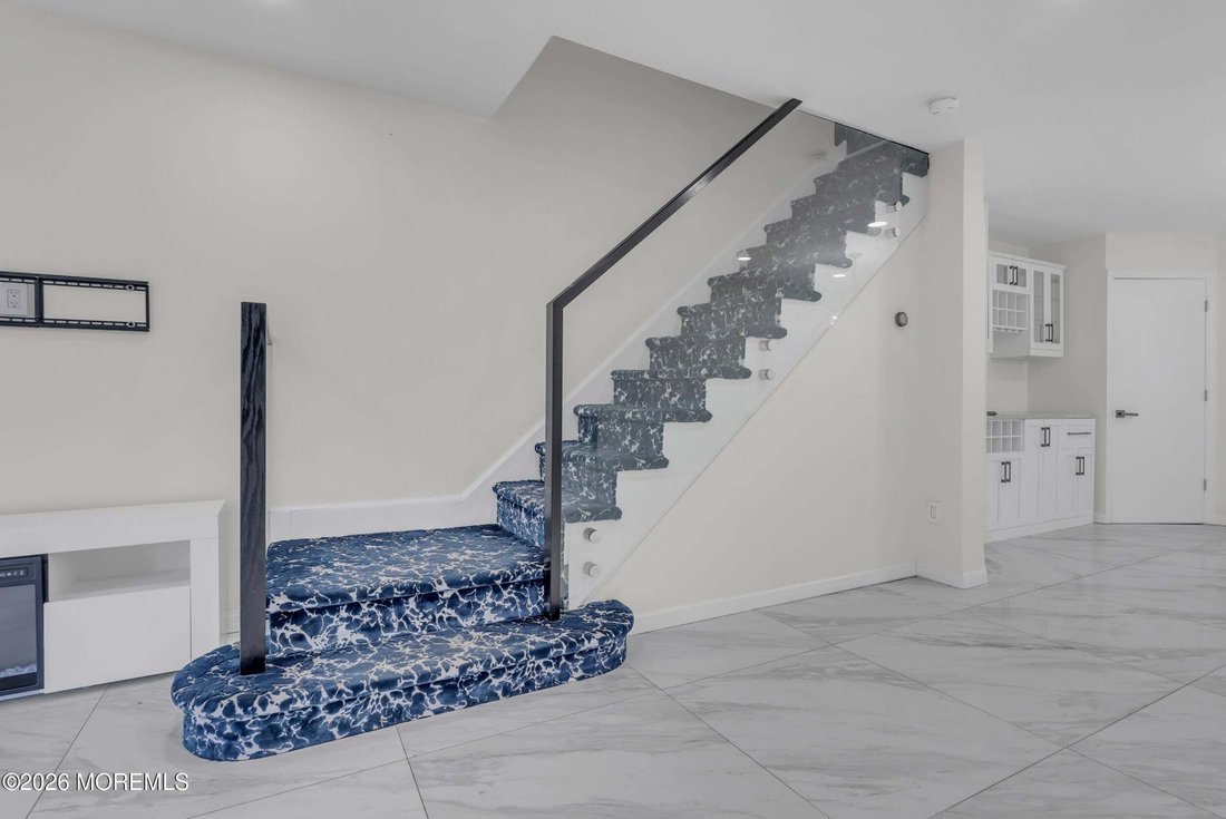 Condo in Long Branch, New Jersey, United States 4 - 18705344