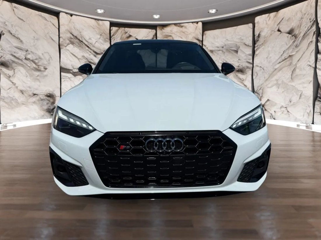 Coupe in Las Vegas, NV, United States 3 - 18712175