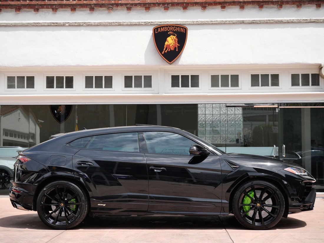 Suv in Beverly Hills, CA, United States 2 - 18546500