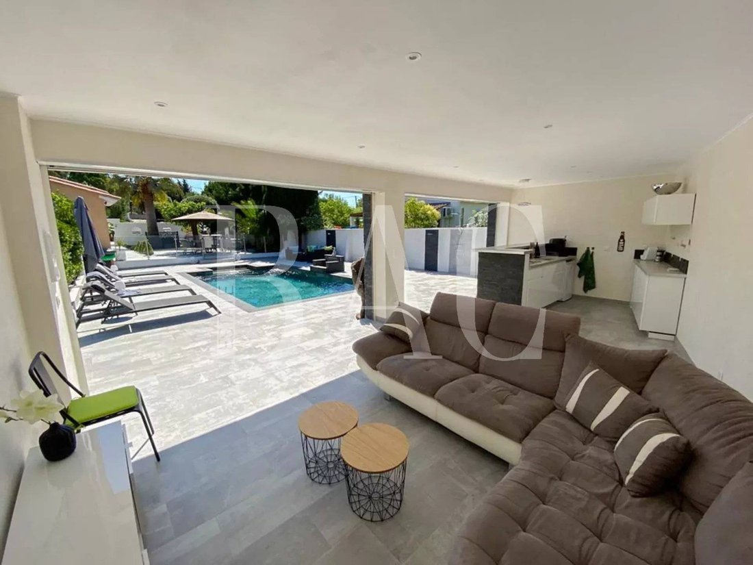Villa in Ecarts, Roquebrune-sur-Argens, France 2 - 15622390