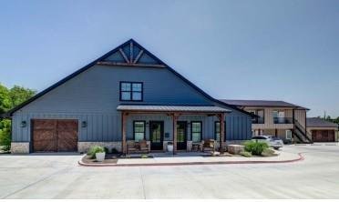 Decatur, Texas, United States 4 - 18706745