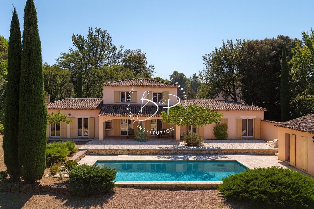 Villa in Saint-Antonin-du-Var, Provence-Alpes-Côte d'Azur, France 3 - 18704554