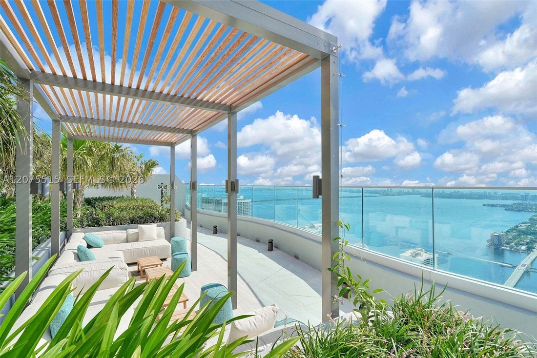 Condo in Miami, Florida, United States 1 - 18706142