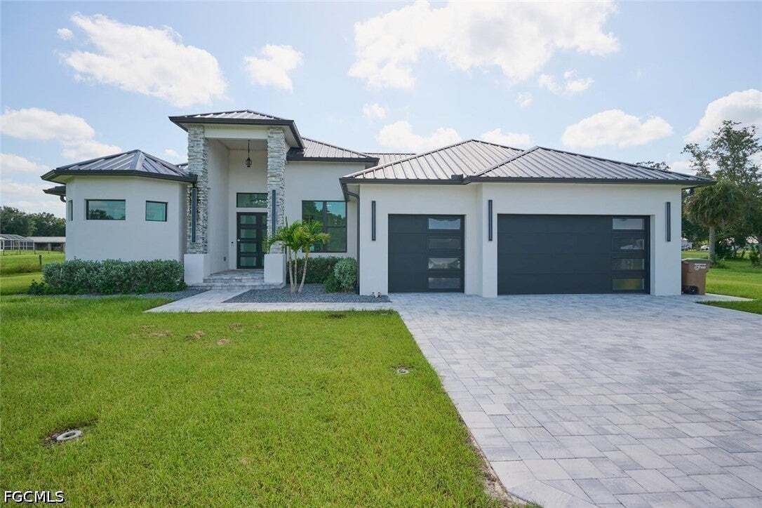 House in Fort Myers, Florida, United States 1 - 18709985