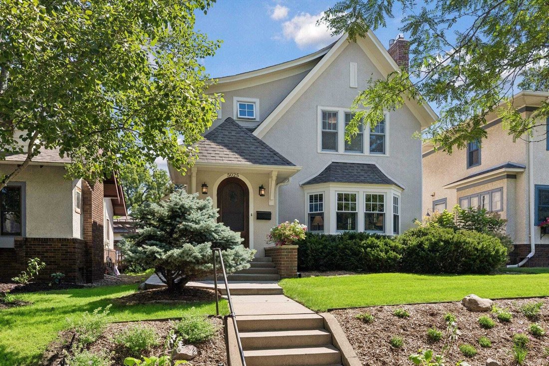 House in Minneapolis, Minnesota, United States 1 - 18712672