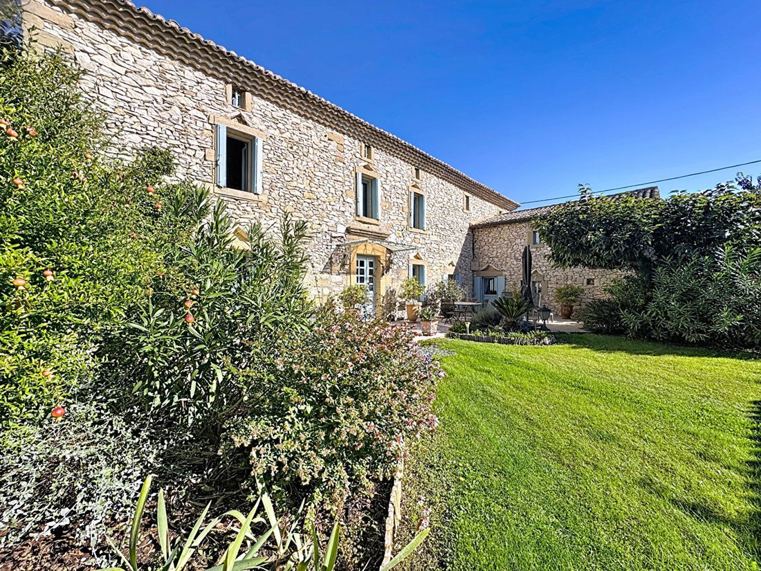 Villa in Uzès, Occitania, France 5 - 18704579